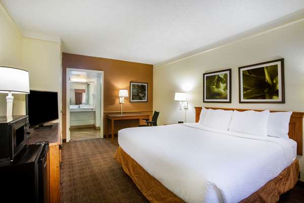  - La Quinta Inn Capitol Austin - I-35, Exit 234C