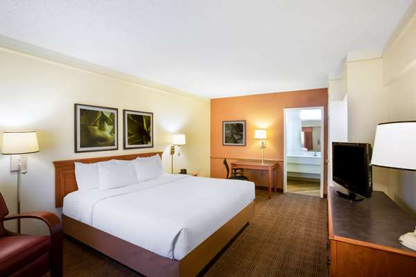  - La Quinta Inn Capitol Austin - I-35, Exit 234C