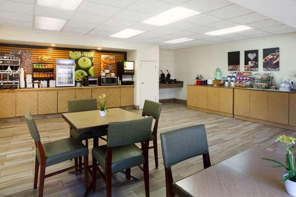 Amenities - La Quinta Inn Capitol Austin - I-35, Exit 234C