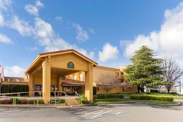 Exterior view - La Quinta Inn Redding - I-5, Exit 677