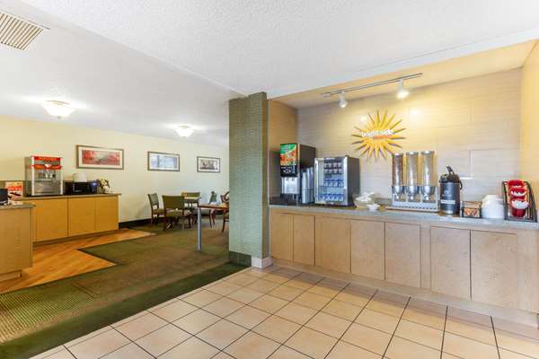  - La Quinta Inn Redding - I-5, Exit 677