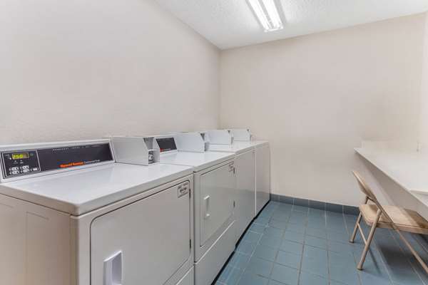  - La Quinta Inn Redding - I-5, Exit 677