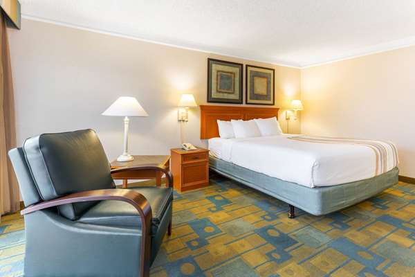  - La Quinta Inn Redding - I-5, Exit 677