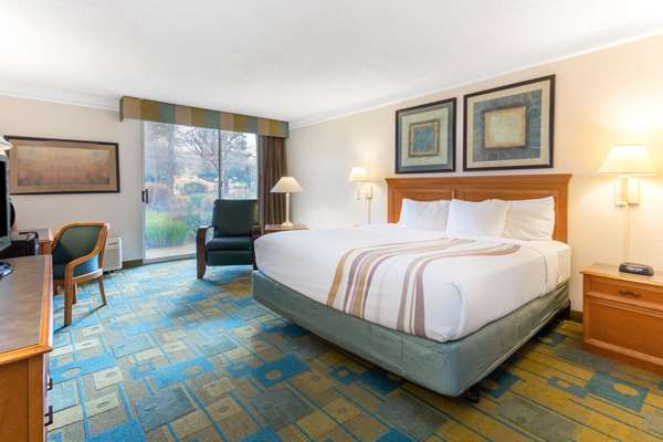  - La Quinta Inn Redding - I-5, Exit 677