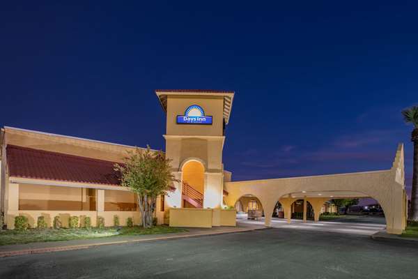 Exterior view - Days Inn Del Rio