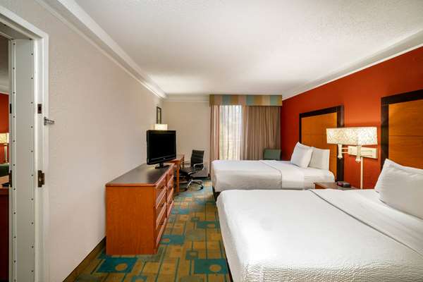 Suite - La Quinta Inn Airport Nashville - I-40, Exit 215