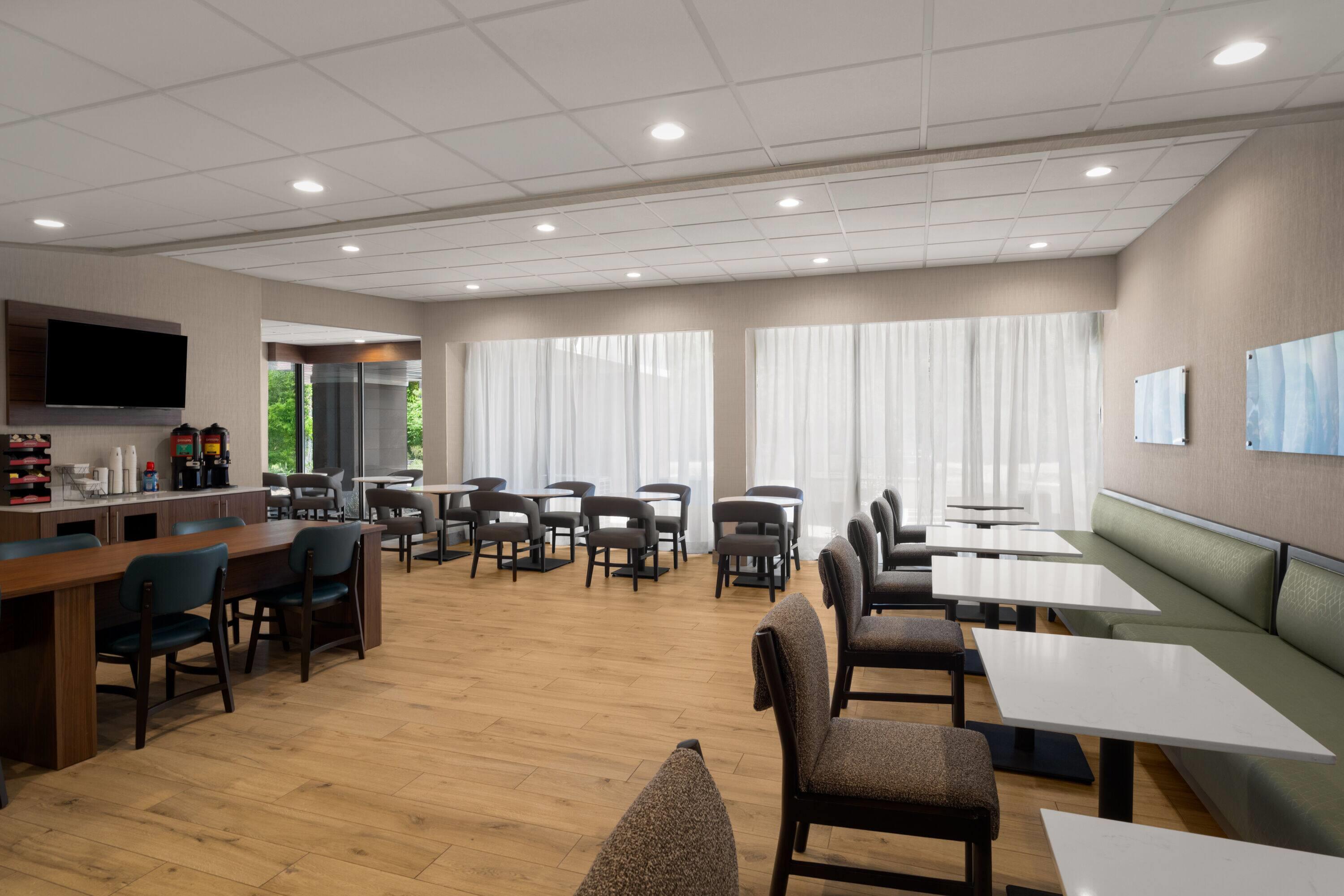 Property amenity | La Quinta by Wyndham Nashville Airport/Opryland