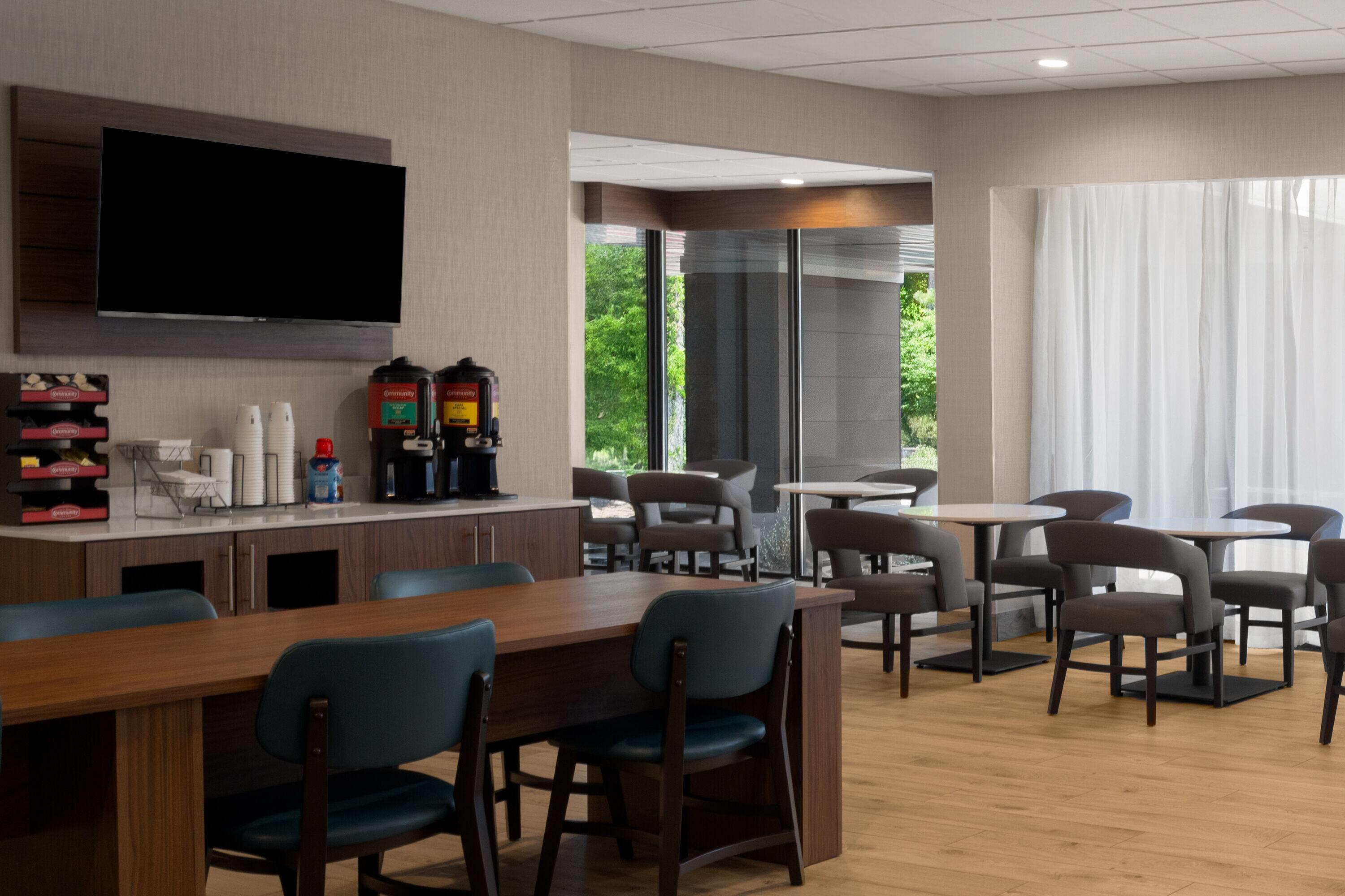 Property amenity | La Quinta by Wyndham Nashville Airport/Opryland