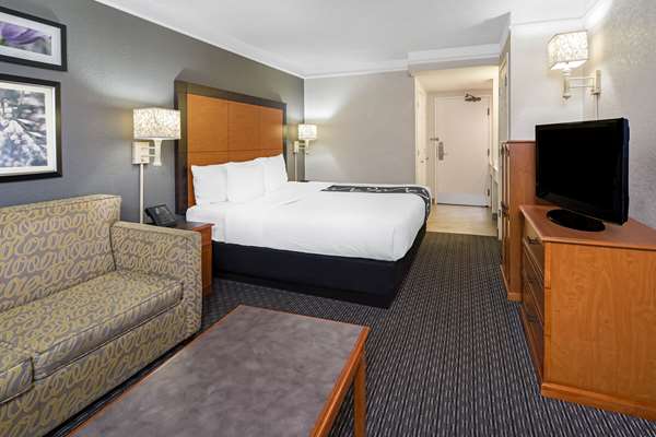 Suite - La Quinta Inn La Palma