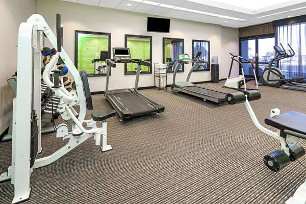Fitness/ Exercise Room - La Quinta Inn La Palma