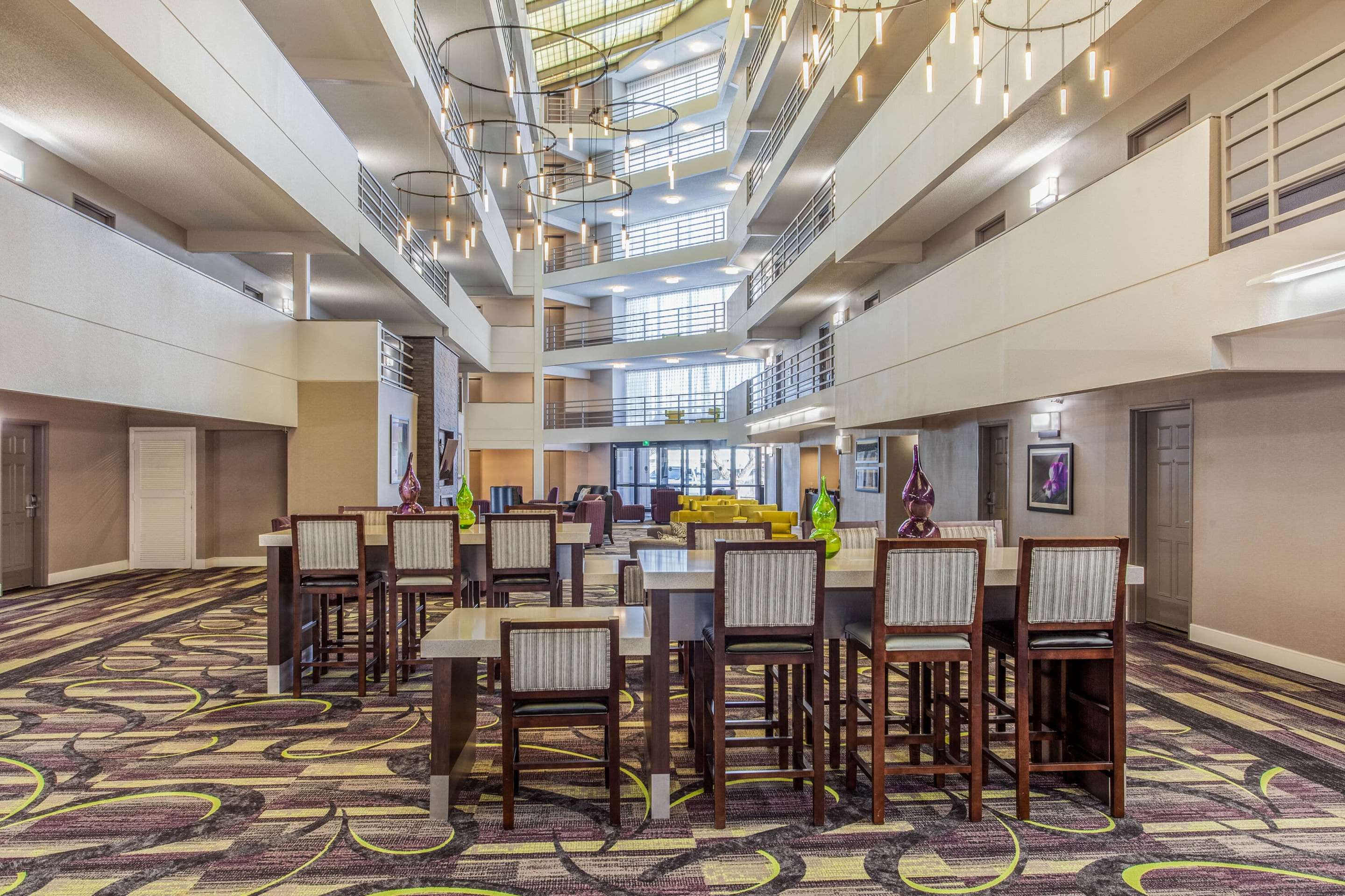 Lobby | La Quinta Inn & Suites by Wyndham Lubbock West Medical Centr