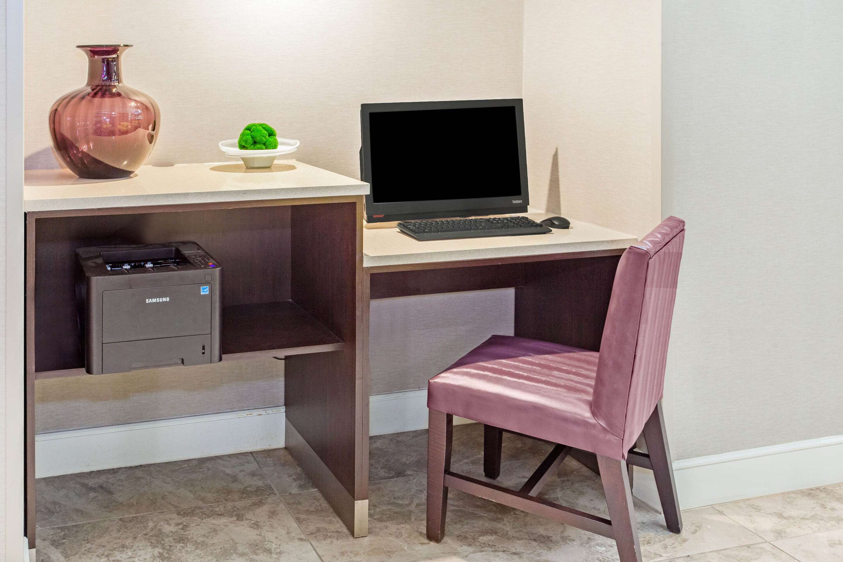 Business Center | La Quinta Inn & Suites by Wyndham Lubbock West Medical Centr