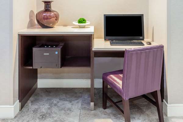 Conference Area - La Quinta Inn & Suites Medical Center West Lubbock