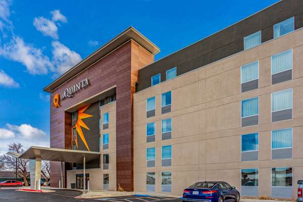 Exterior view - La Quinta Inn & Suites Medical Center West Lubbock
