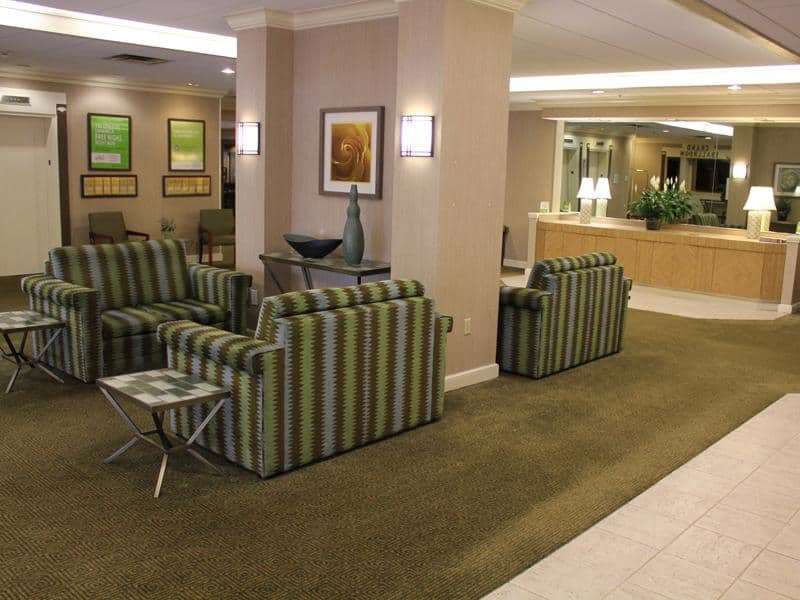 Lobby | La Quinta Inn & Suites by Wyndham Coral Springs Univ Dr