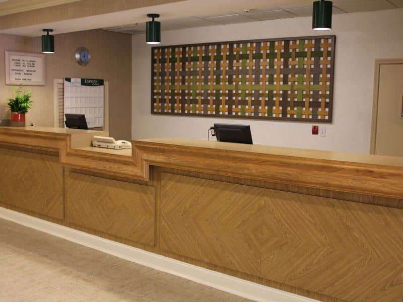 Lobby | La Quinta Inn & Suites by Wyndham Coral Springs Univ Dr