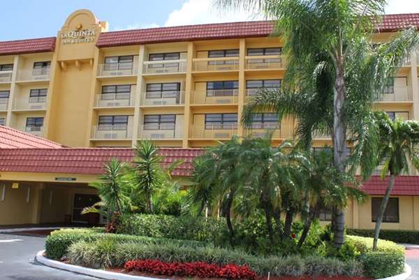 Exterior view - La Quinta Inn Coral Springs