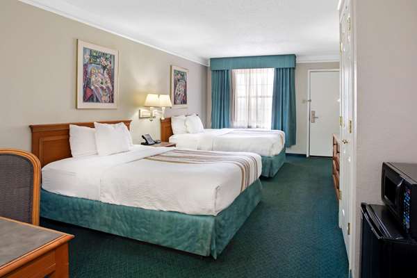  - Baymont Inn & Suites Fort Stockton - I-10, Exit 257