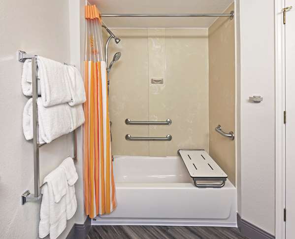  - La Quinta Inn San Marcos - I-35, Exit 206