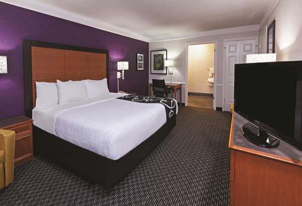  - La Quinta Inn San Marcos - I-35, Exit 206