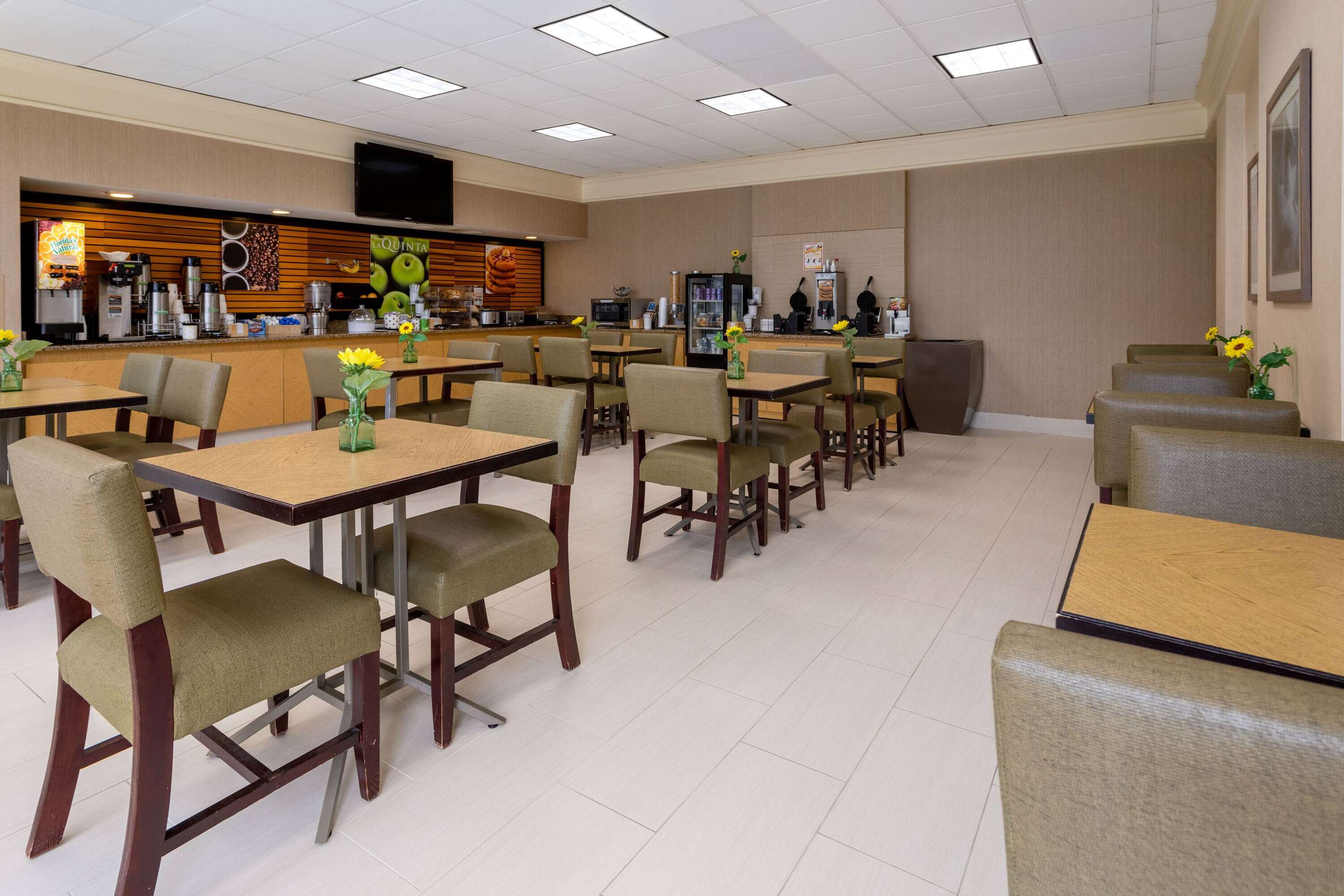 Property amenity | La Quinta Inn & Suites by Wyndham Kingsport TriCities Airport