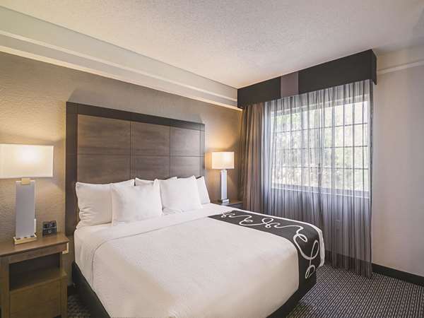 Suite - La Quinta Inn & Suites Mopac North Austin
