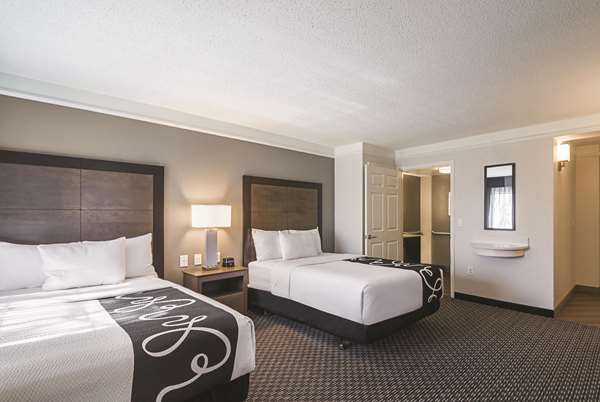  - La Quinta Inn & Suites Mopac North Austin