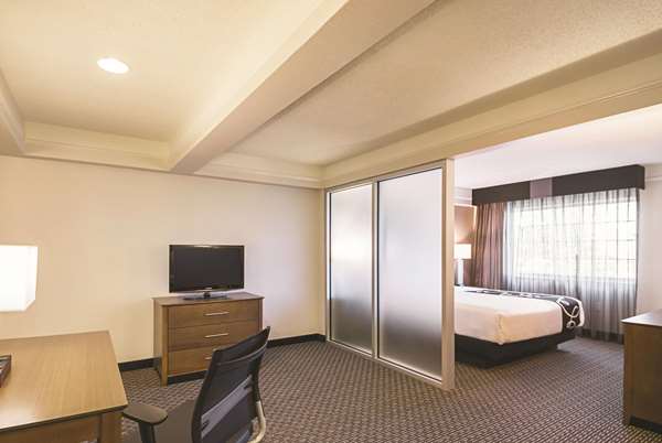 Suite - La Quinta Inn & Suites Mopac North Austin