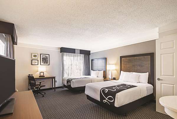  - La Quinta Inn & Suites Mopac North Austin