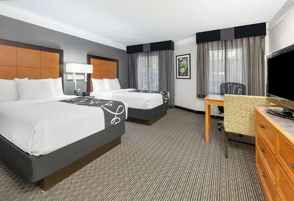  - La Quinta Inn & Suites Galleria Addison