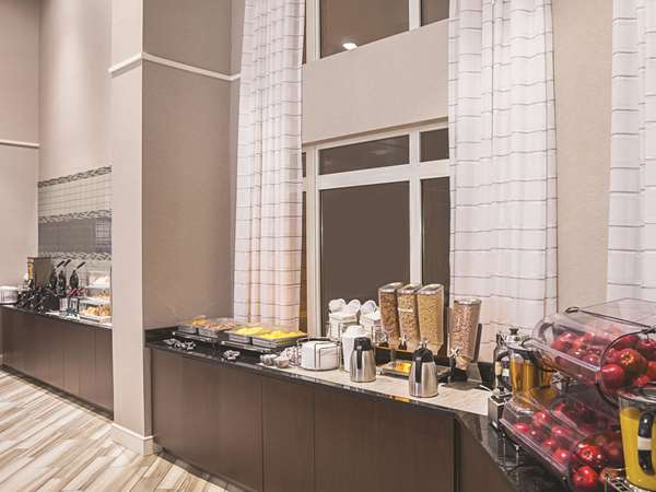  - La Quinta Inn & Suites Flagstaff - I-17, Exit 341