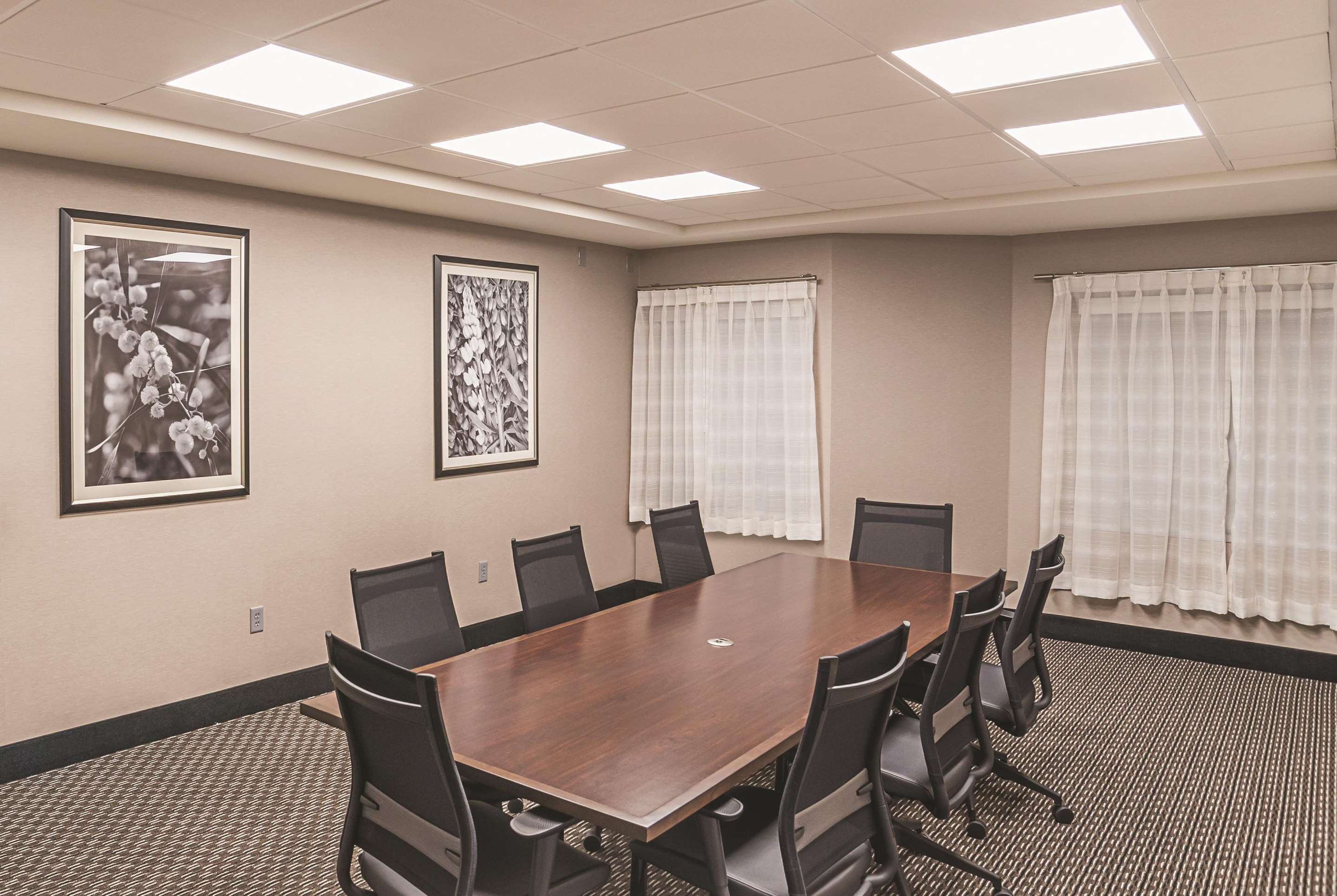 Meeting Room | La Quinta Inn & Suites by Wyndham Flagstaff