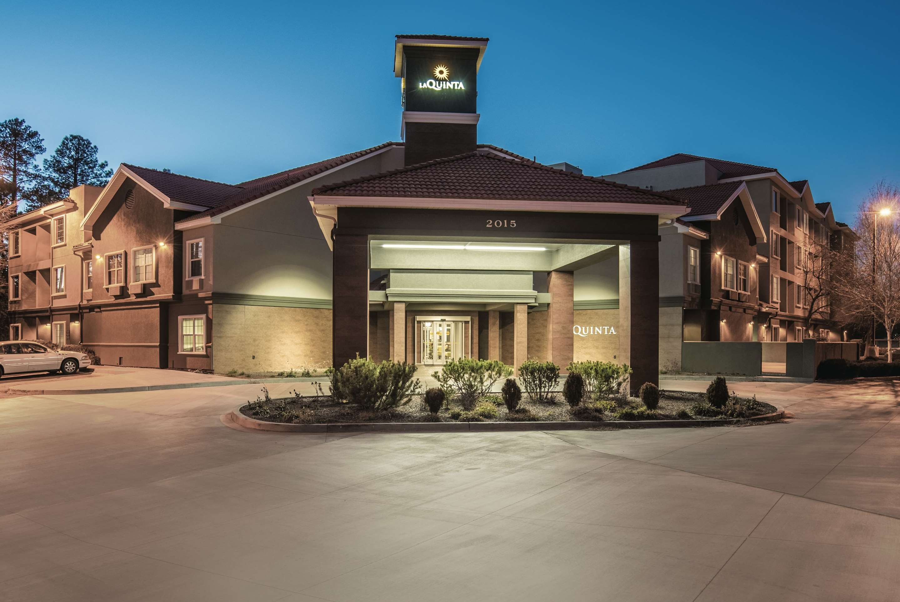 Exterior | La Quinta Inn & Suites by Wyndham Flagstaff