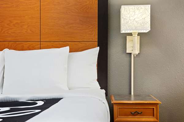  - La Quinta Inn & Suites Macon - I-75, Exit 169