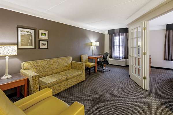 Suite - La Quinta Inn & Suites Macon - I-75, Exit 169