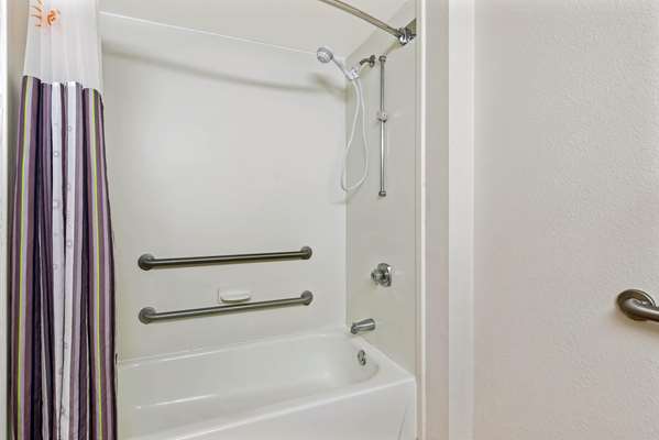  - La Quinta Inn & Suites Macon - I-75, Exit 169