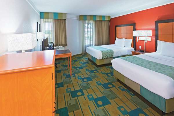  - La Quinta Inn & Suites DFW Airport North Irving