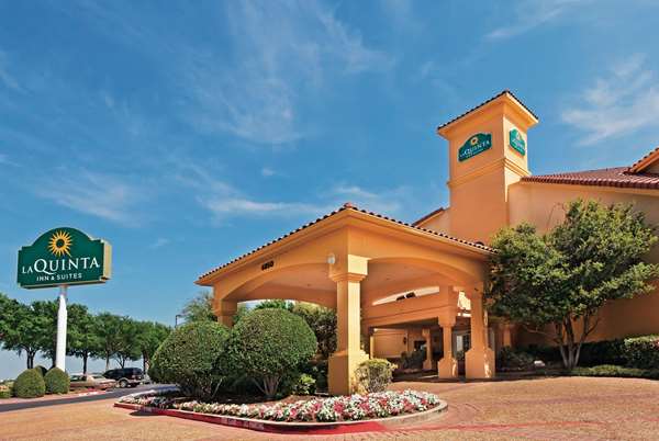 Exterior view - La Quinta Inn & Suites DFW Airport North Irving
