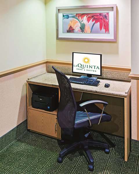 Conference Area - La Quinta Inn & Suites DFW Airport North Irving