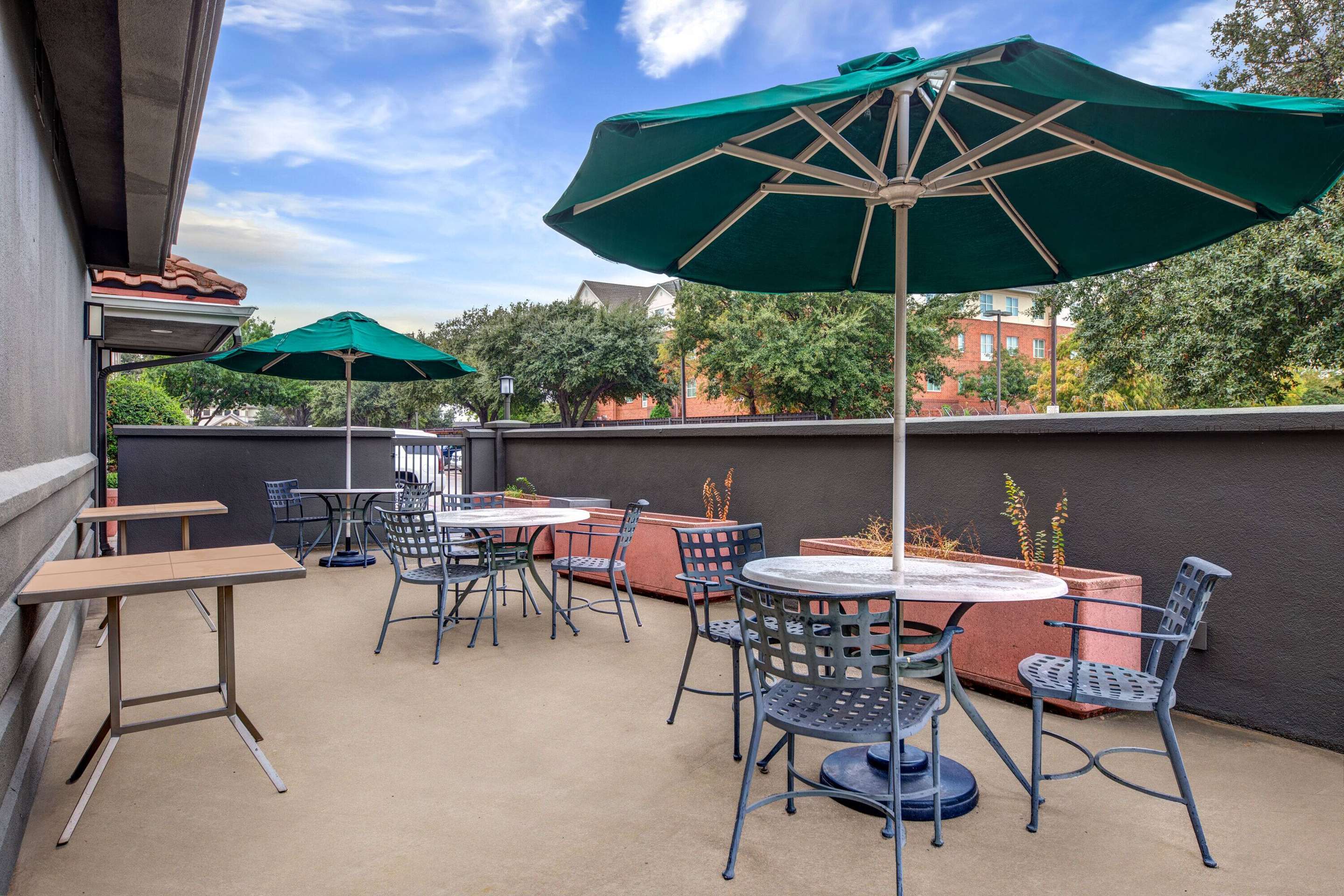 Property amenity | La Quinta Inn & Suites by Wyndham Dallas DFW Airport North