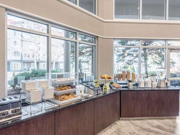  - La Quinta Inn & Suites Tech Center Englewood - I-25, Exit 196