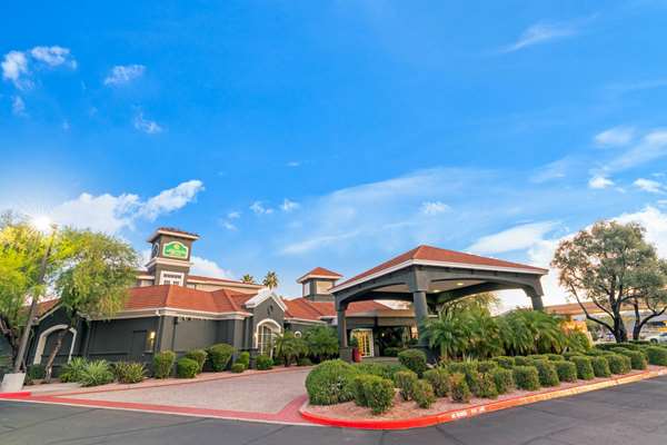 Exterior view - La Quinta Inn & Suites Scottsdale