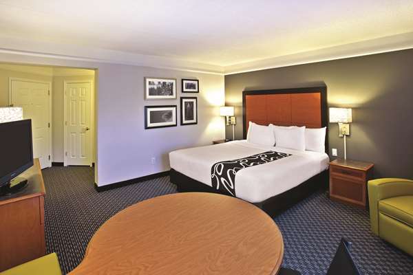  - La Quinta Inn & Suites Homewood - I-65, Exit 255