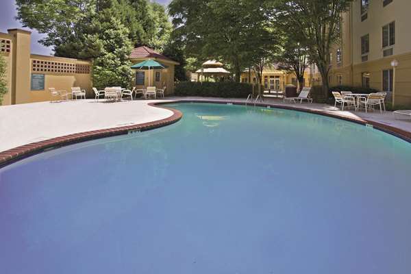 Pool - La Quinta Inn & Suites Homewood - I-65, Exit 255