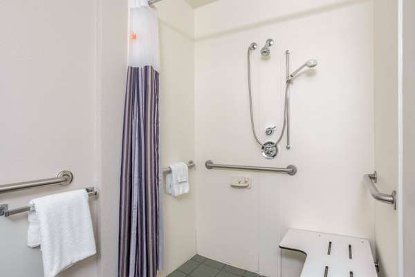  - La Quinta Inn & Suites Homewood - I-65, Exit 255