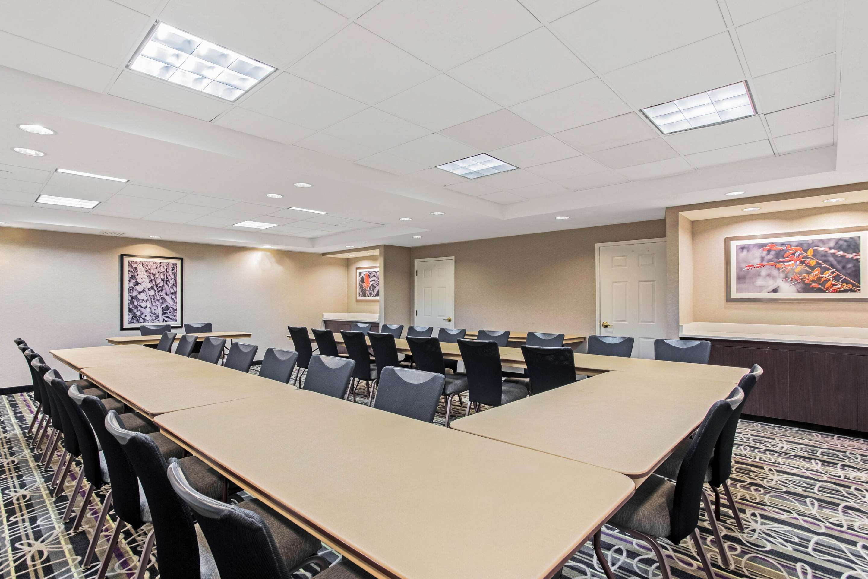 Meeting Room | La Quinta by Wyndham Birmingham Homewood