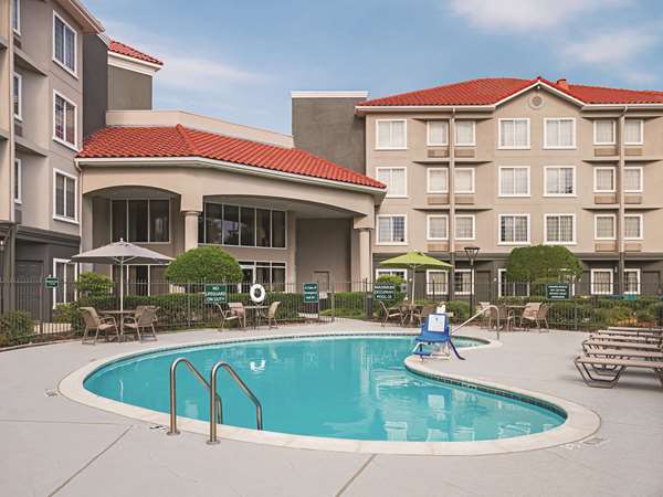 Pool - La Quinta Inn & Suites North Fort Worth - I-35, Exit 56A