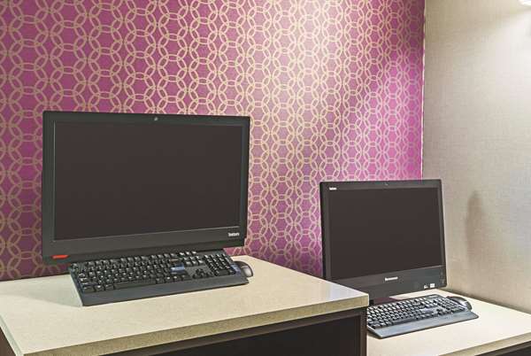 Conference Area - La Quinta Inn & Suites North Fort Worth - I-35, Exit 56A