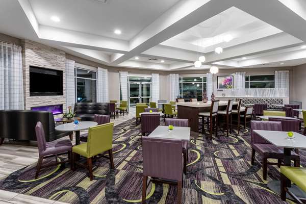  - La Quinta Inn & Suites Louisville