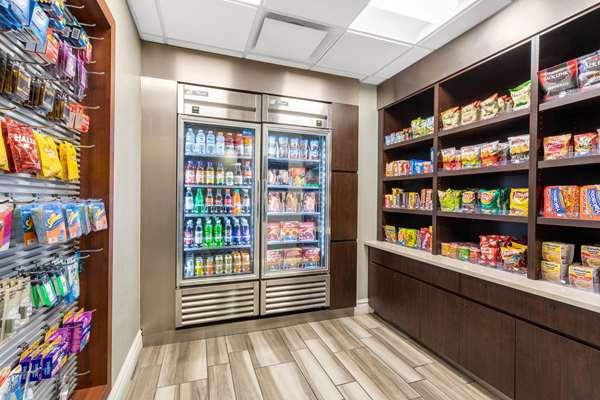  - La Quinta Inn & Suites Louisville